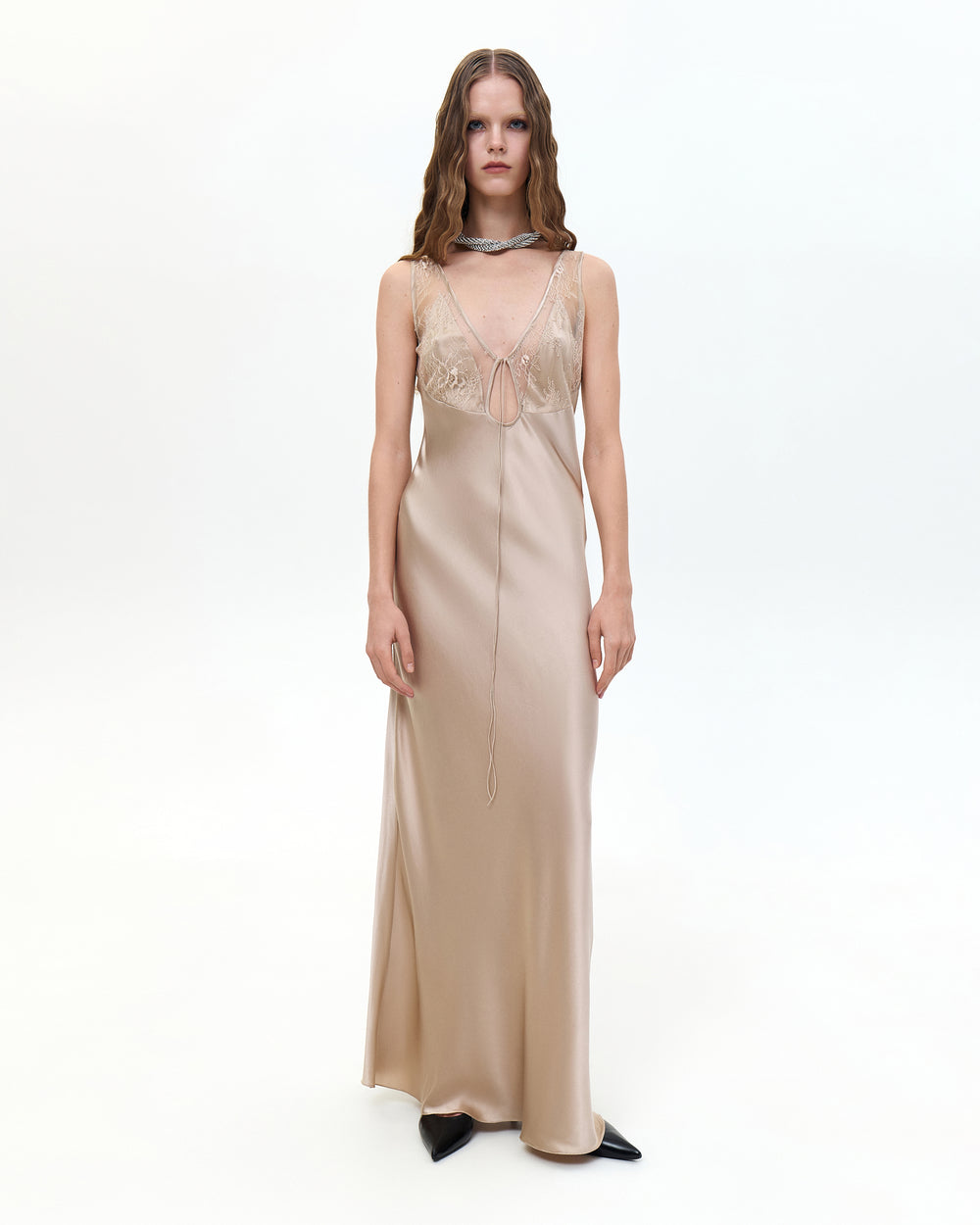 Шовкова сукня максі з мереживом