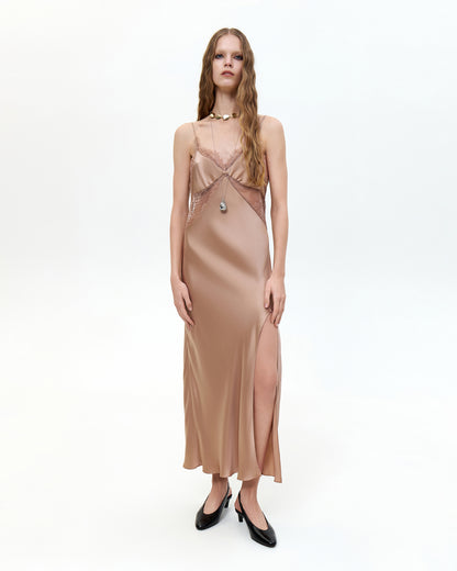 Шовкова сукня міді з розрізом та з мереживом