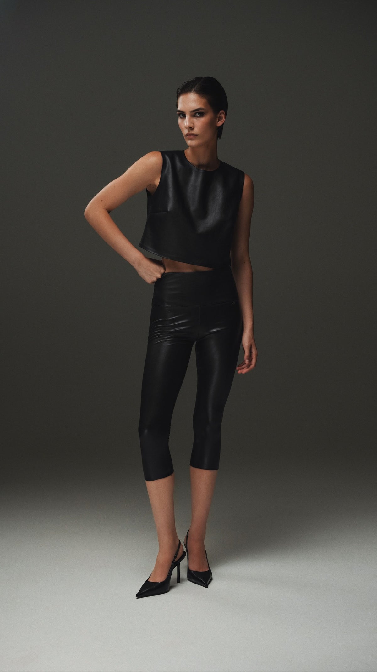 Капрі з vegan leather