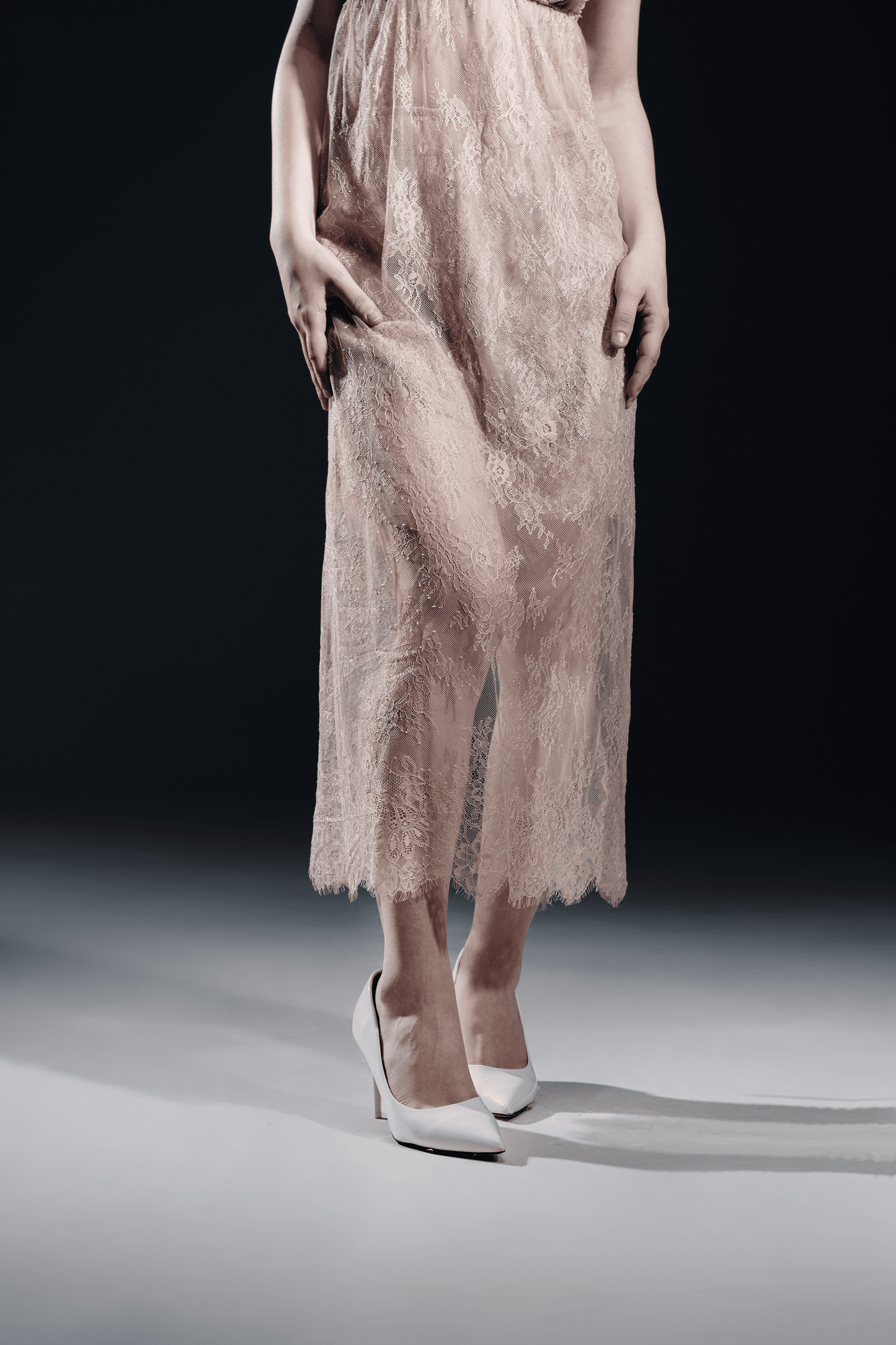 Lace midi dress