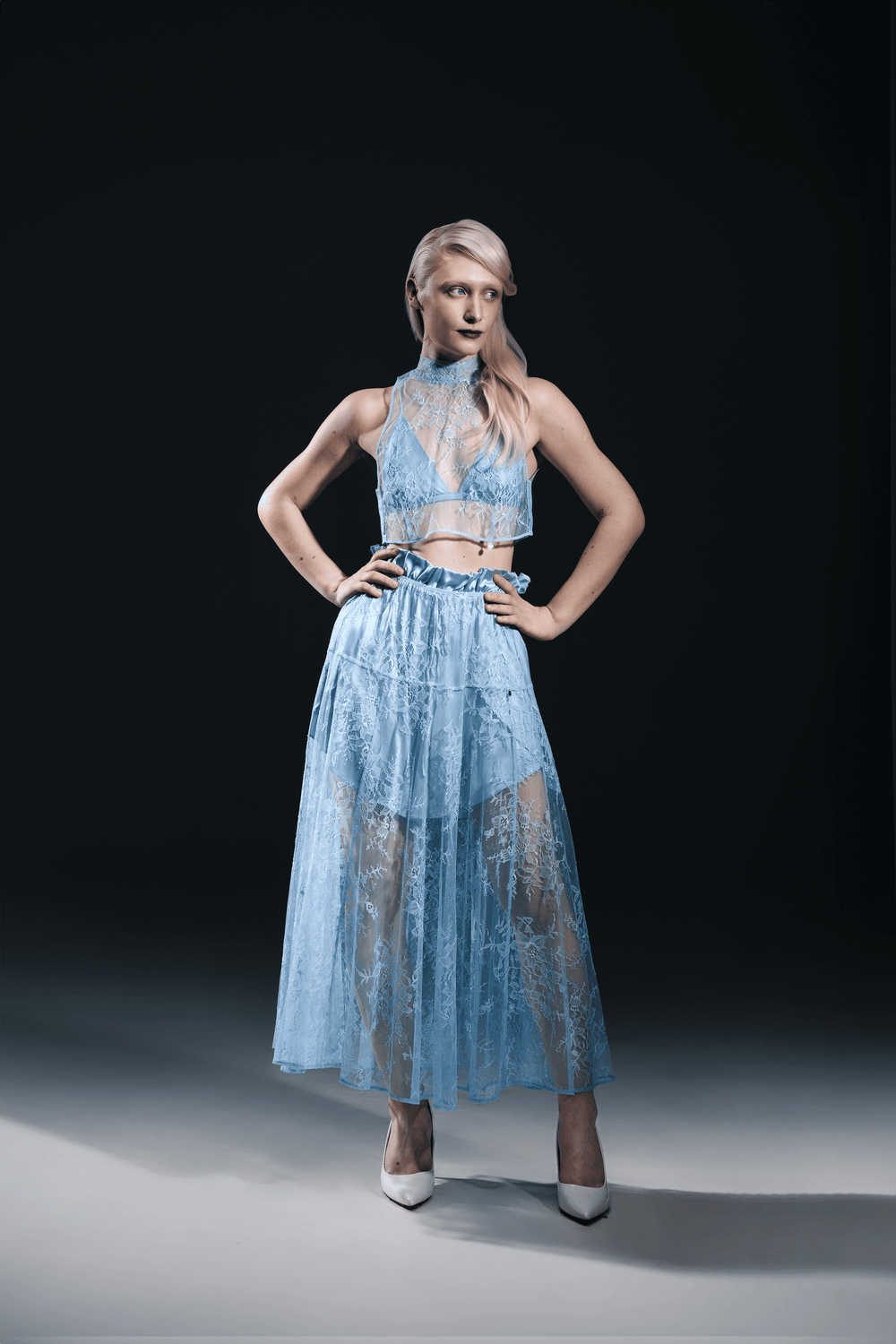 Lace skirt